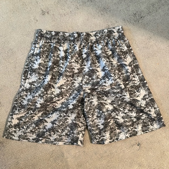 Camo sports/swim shorts - Picture 1 of 4